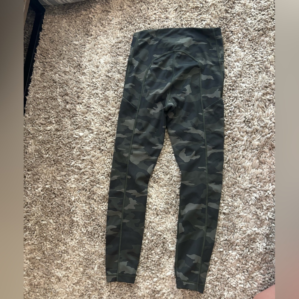 Ultimate Stash Pocket Camo 7/8 Tight size XS